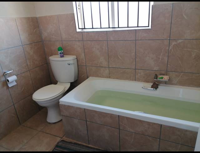 3 BEDROOM HOUSE FOR SALE IN WATERKLOOF HILL ESTATE